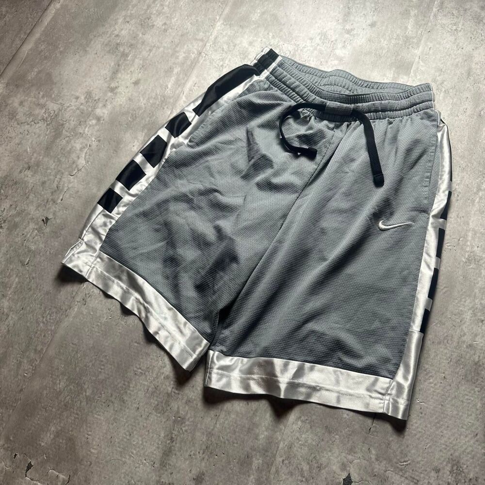 Nike Men's Grey and Blue Shorts